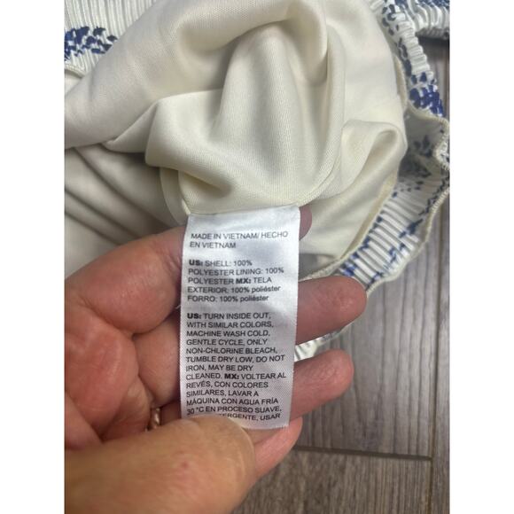 Chico’s Pleated Floral Print Blouse Blue White V-Neck Short Sleeve Top Size 1 M - Picture 5 of 7